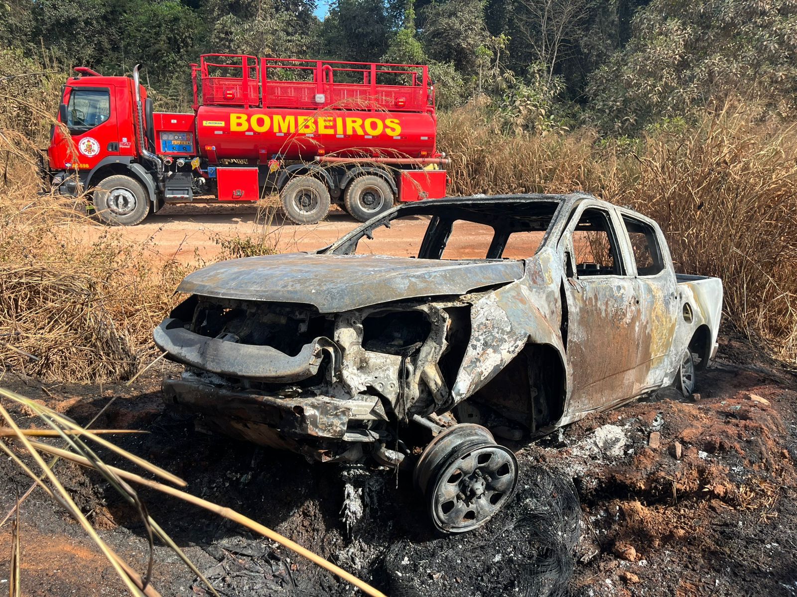 Corpo de Bombeiro de Guarantã do Norte fez atendimento de incêndio veicular