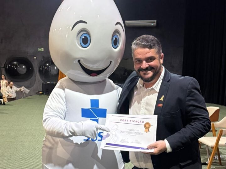 Por unanimidade, Câmara de Sinop concede título de Cidadão Honorário ao secretário de Saúde Érico Stevan
