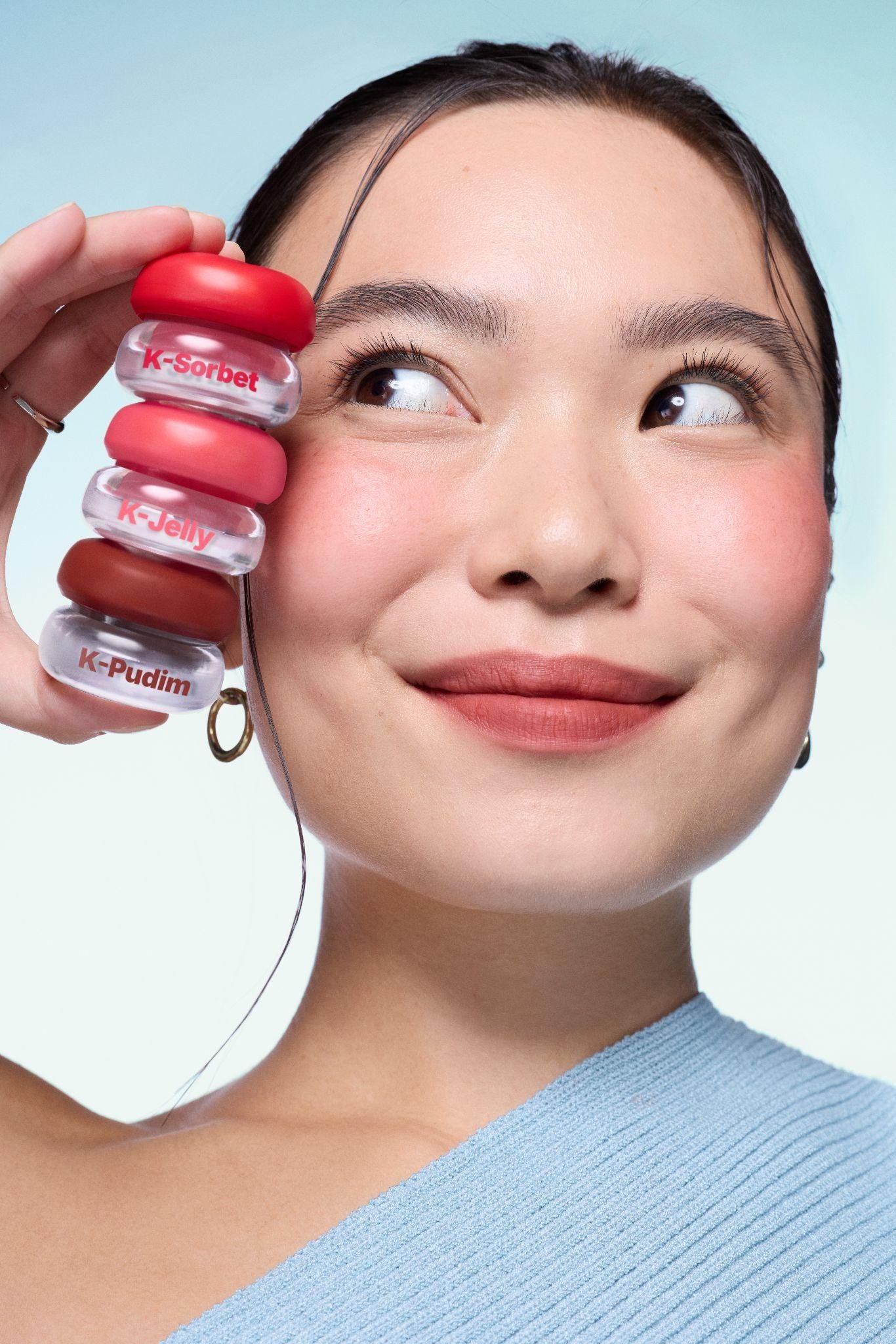 Avon lança produtos de make e skincare inspirados na tendência global de K-Beauty
