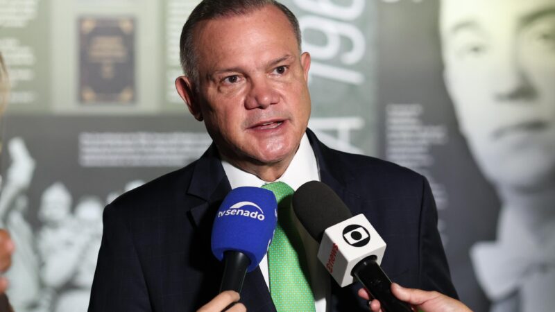 Wellington rebate Botelho e nega desistência: “Quero o apoio dele”