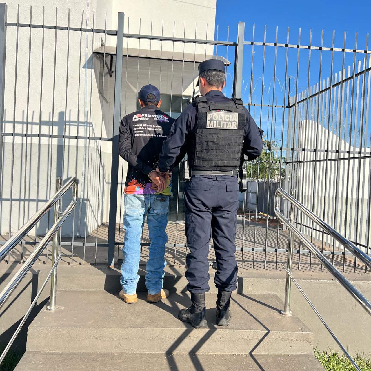 Policia Militar de Guarantã do Norte prende homem por agressão à esposa