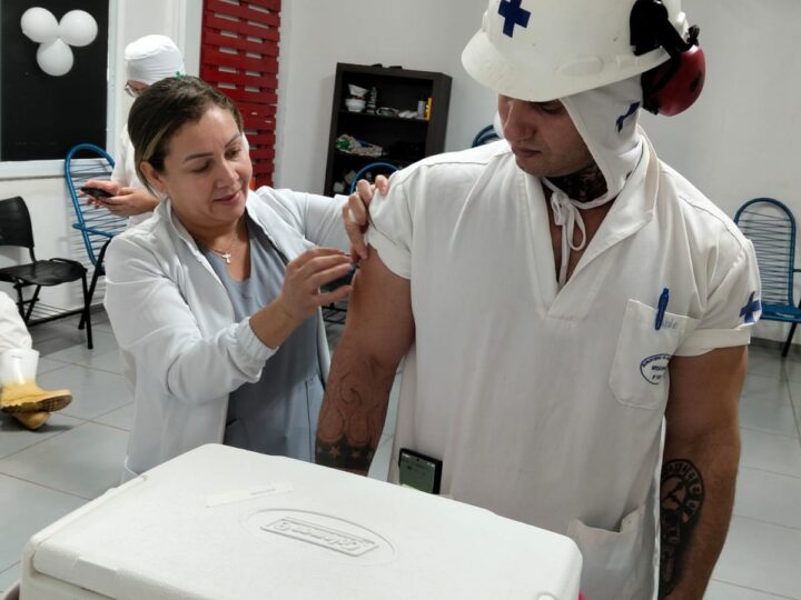 Campanha de vacinação imuniza mais de 100 colaboradores da Nutribras Alimentos