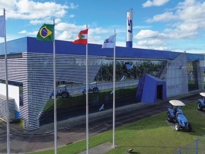 LS Tractor inicia ciclo de investimentos no Brasil com nova liderança e reforça compromisso com o agronegócio