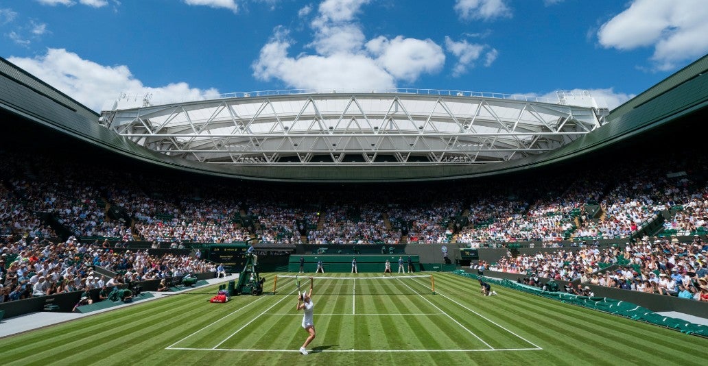 Wimbledon vence além das quadras ao transformar o cenário em parte do espetáculo