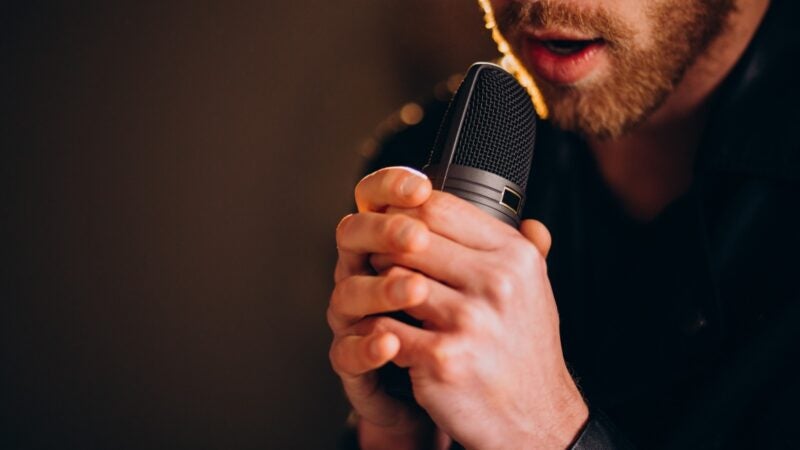 Como profissionais que utilizam a voz podem preservar a saúde vocal?