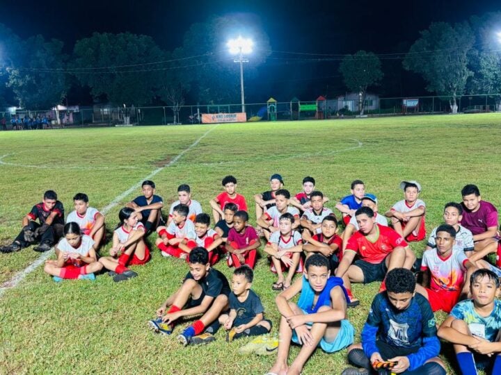 Projeto “Joga Bem Cuiabá” leva futebol gratuito para jovens da Baixada