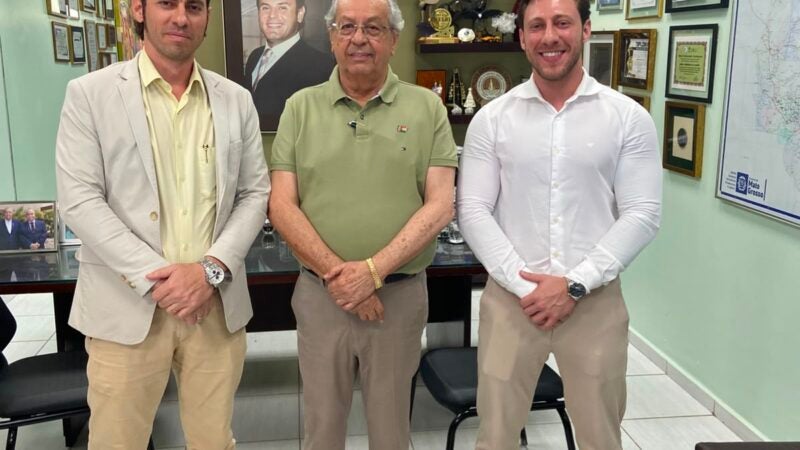 Aliança no horizonte? Alex e Matheus Pucineli se reúnem com Jayme e Júlio Campos
