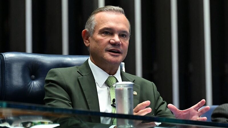 WELLINGTON RESSALTA IMPORTÂNCIA DA NOVA LEI QUE FORTALECE A PROTEÇÃO ÀS MULHERES
