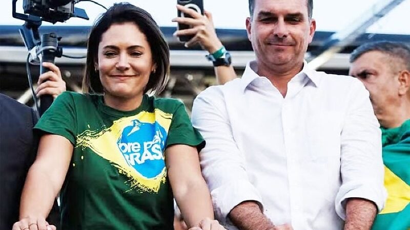 Michelle deixa o comando do PL Mulher e se queixa de ataques