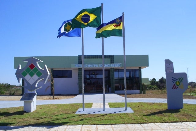 Em Matupá prefeito se reúne com vereadores, ajusta projeto de leilão para incentivar industrialização