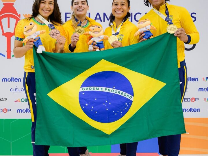 Estudantes da UNINASSAU conquistam medalhas de ouro no FISU AMERICA GAMES
