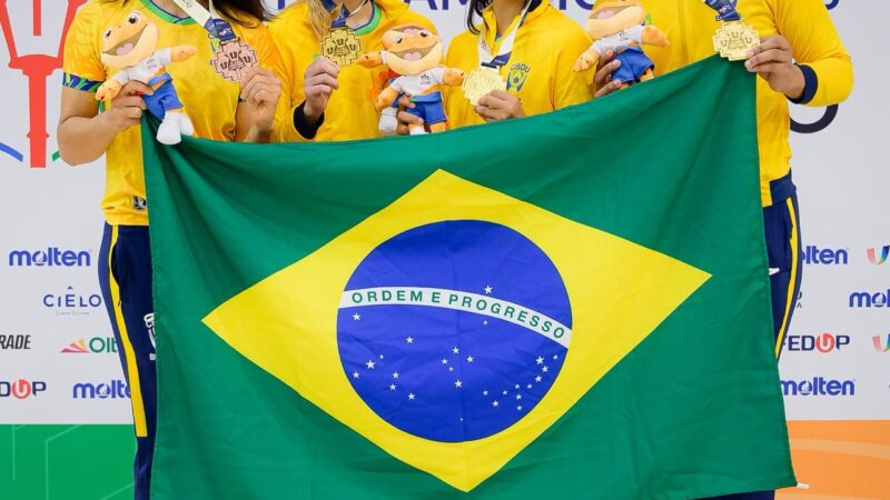 Estudantes da UNINASSAU conquistam medalhas de ouro no FISU AMERICA GAMES