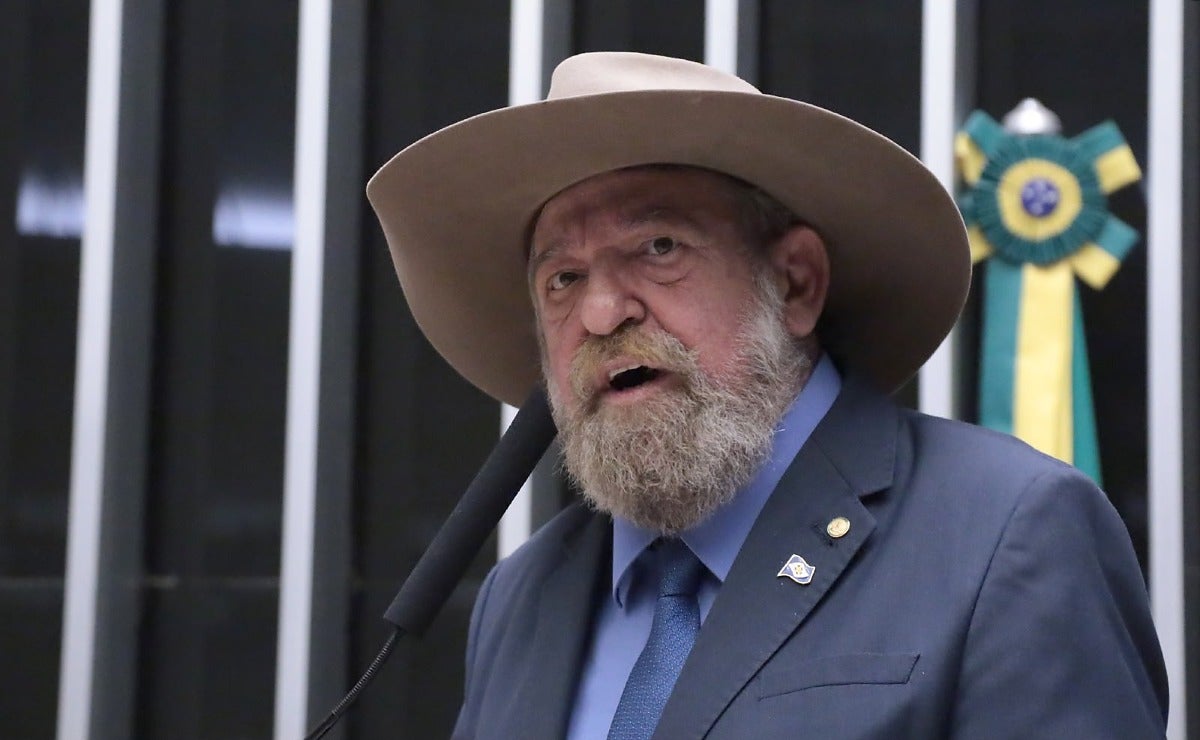 Barbudo alerta para crise e diz que Brasil chegou a situação “humilhante”