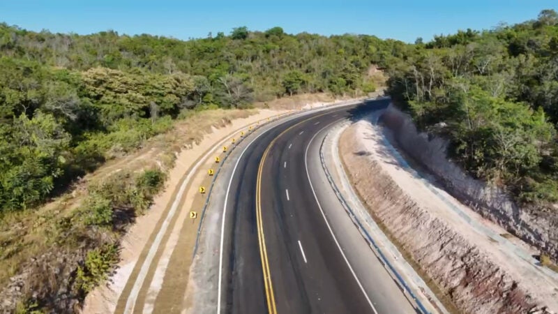 Via Brasil BR-163 conclui segunda correção de traçado na Serra do Cachimbo