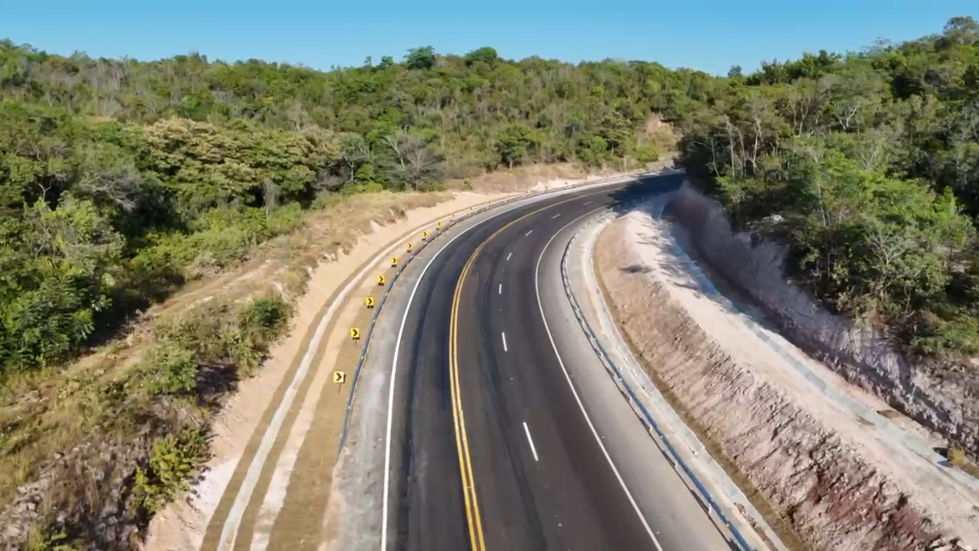 Via Brasil BR-163 conclui segunda correção de traçado na Serra do Cachimbo