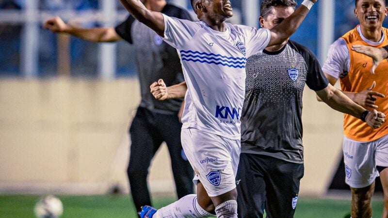 Após ‘período de oscilação’, Marcelinho valoriza permanência do Barra na Série C