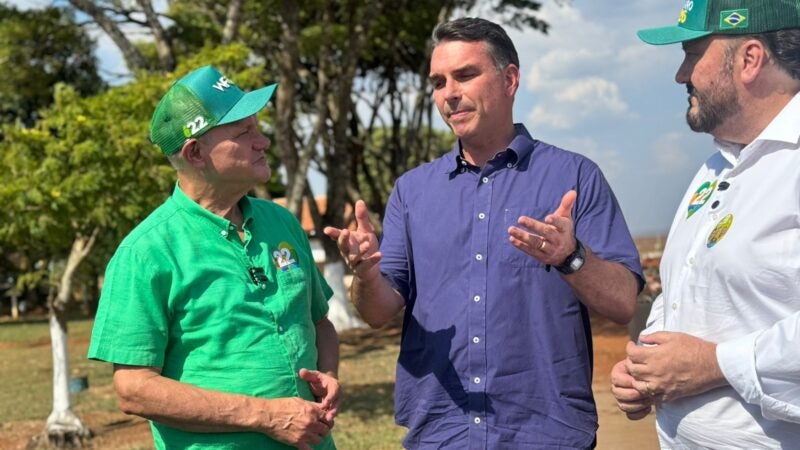 FLÁVIO BOLSONARO SE ENCONTRA COM WELLINGTON E REFORÇA UNIÃO DO PL EM MATO GROSSO