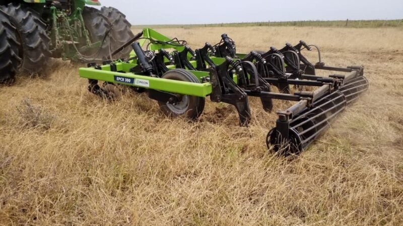 Subsolagem ou escarificação? Diagnóstico do solo define operação mais adequada no campo