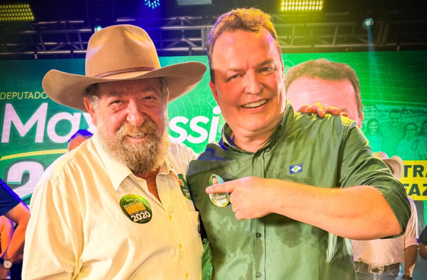 Ao lado de Max, Barbudo projeta dois federais e até seis estaduais eleitos pelo Podemos