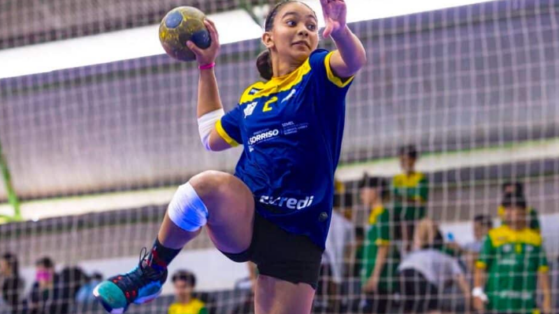 Sorriso sedia seletiva estadual de handebol para o Campeonato Brasileiro