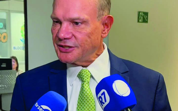WELLINGTON COBRA RESPONSABILIDADE NA VOTAÇÃO DA PEC DO FIM DA ESCALA 6X1