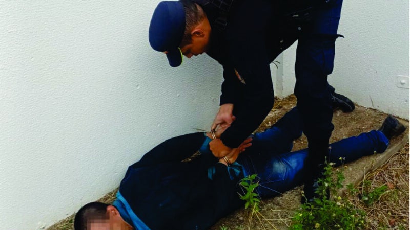 Policia Militar prende elemento roubando furtando fios elétricos de Escola em Guarantã do Norte