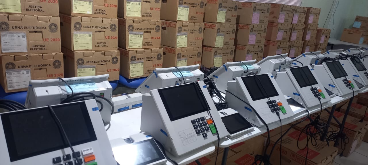 Cartório eleitoral de guarantã do Norte realizou a Cerimônia de carga e lacre das urnas para o 2º turno