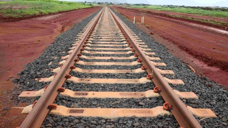 Cidinho aponta ferrovias como caminho para destravar escoamento em MT